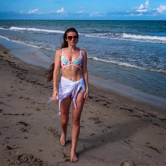 caitlinbeadles1